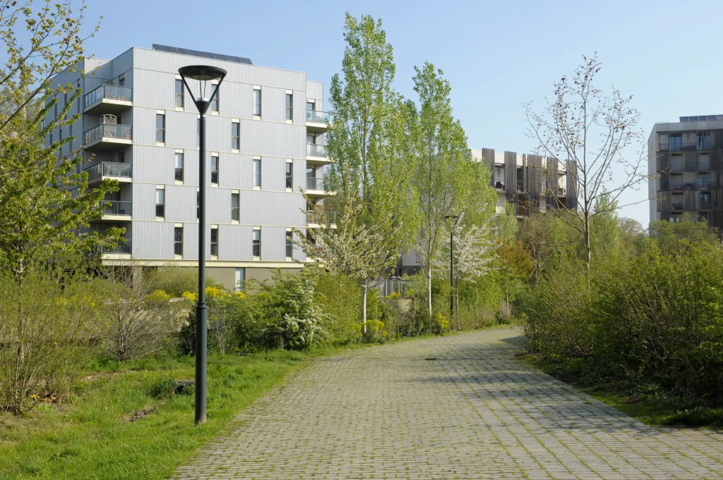 1  Territoires & développement  Rennes-Métropole  les jardins de Cleunay et maisons dans les bois  ZAC la Courrouze